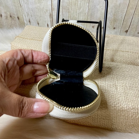 Circular Coin Pouch Bag Charm In Signature Canvas Signature - Picture 3 of 4